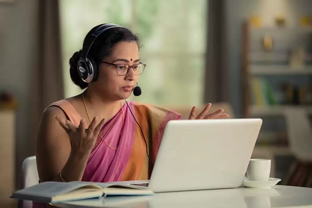 ONLINE TUTOR   